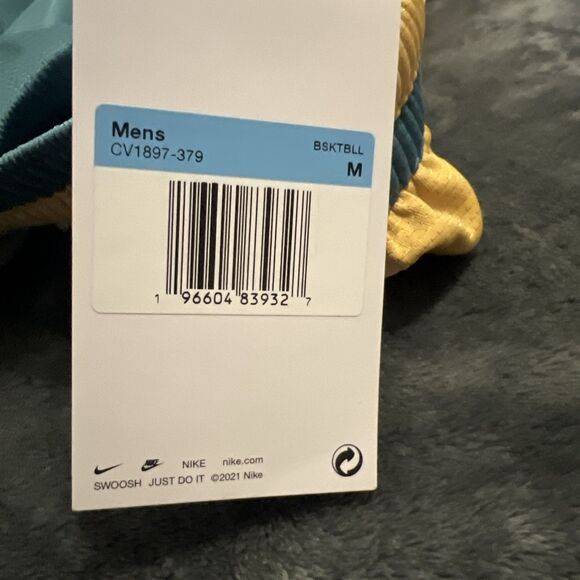 Medium Mens Nike Dri-FIT DNA Athletic Basketball Shorts Teal/Gold CV1897-379 - Picture 2 of 9